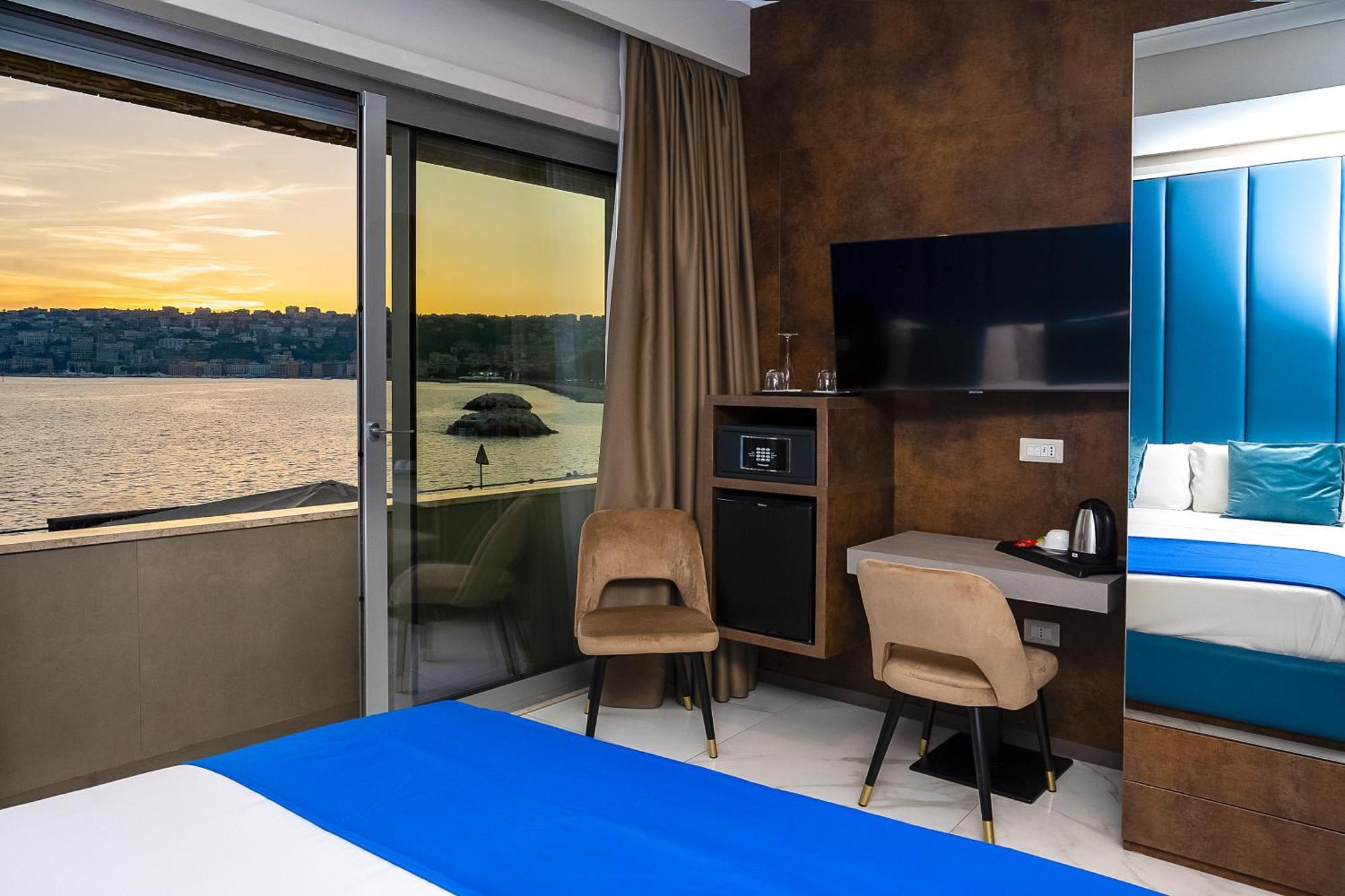 Imperatrice Suites Napoli Bagian luar foto