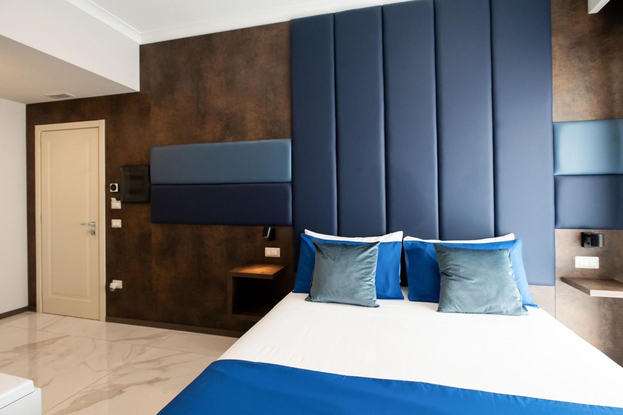 Imperatrice Suites Napoli Bagian luar foto