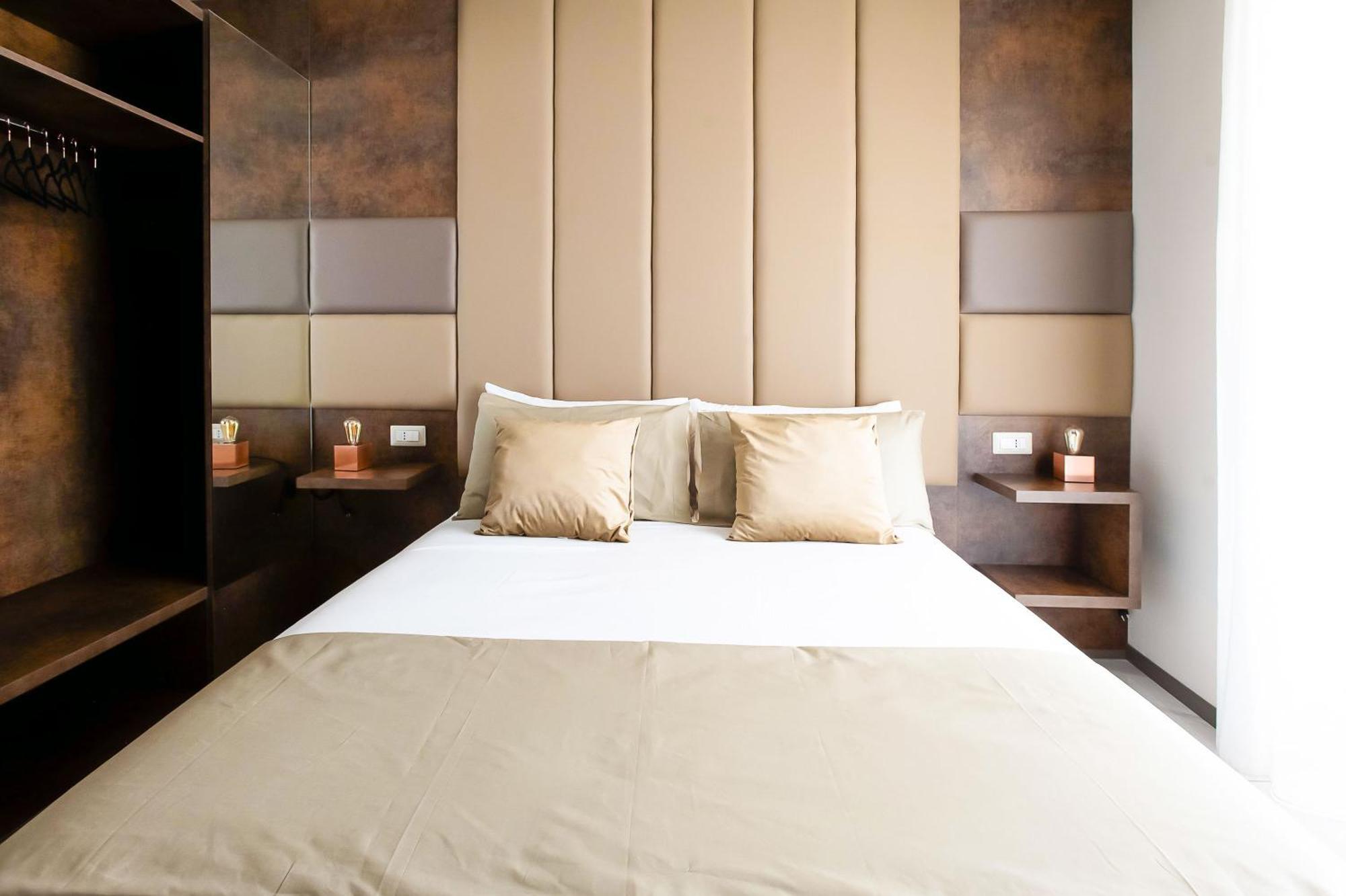 Imperatrice Suites Napoli Bagian luar foto